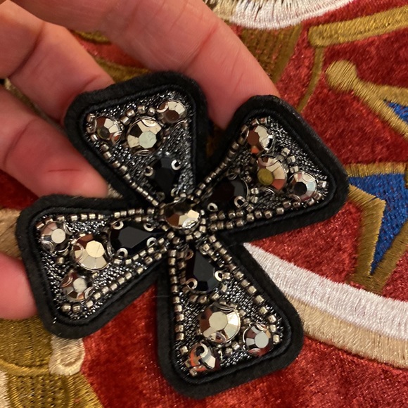 Foxy Fun and Fleecy! Beautiful Jacket, lots of fun and definitely different! - Picture 9 of 11